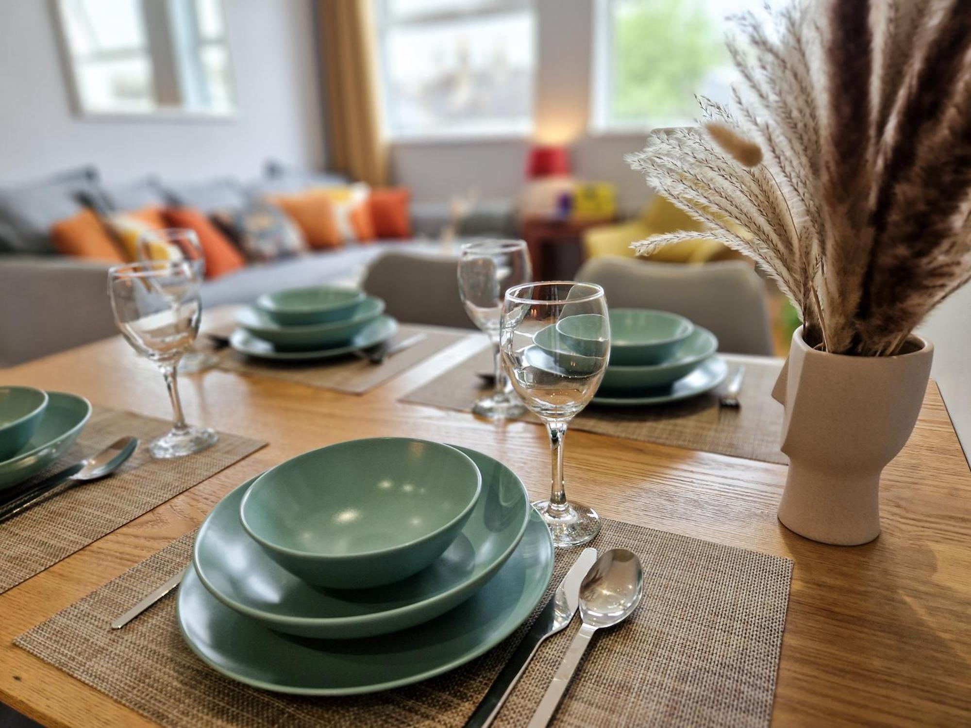 1-Bed Apartment, Close To Kensington Olympia With Free Wi-Fi & Netflix Лондон Экстерьер фото