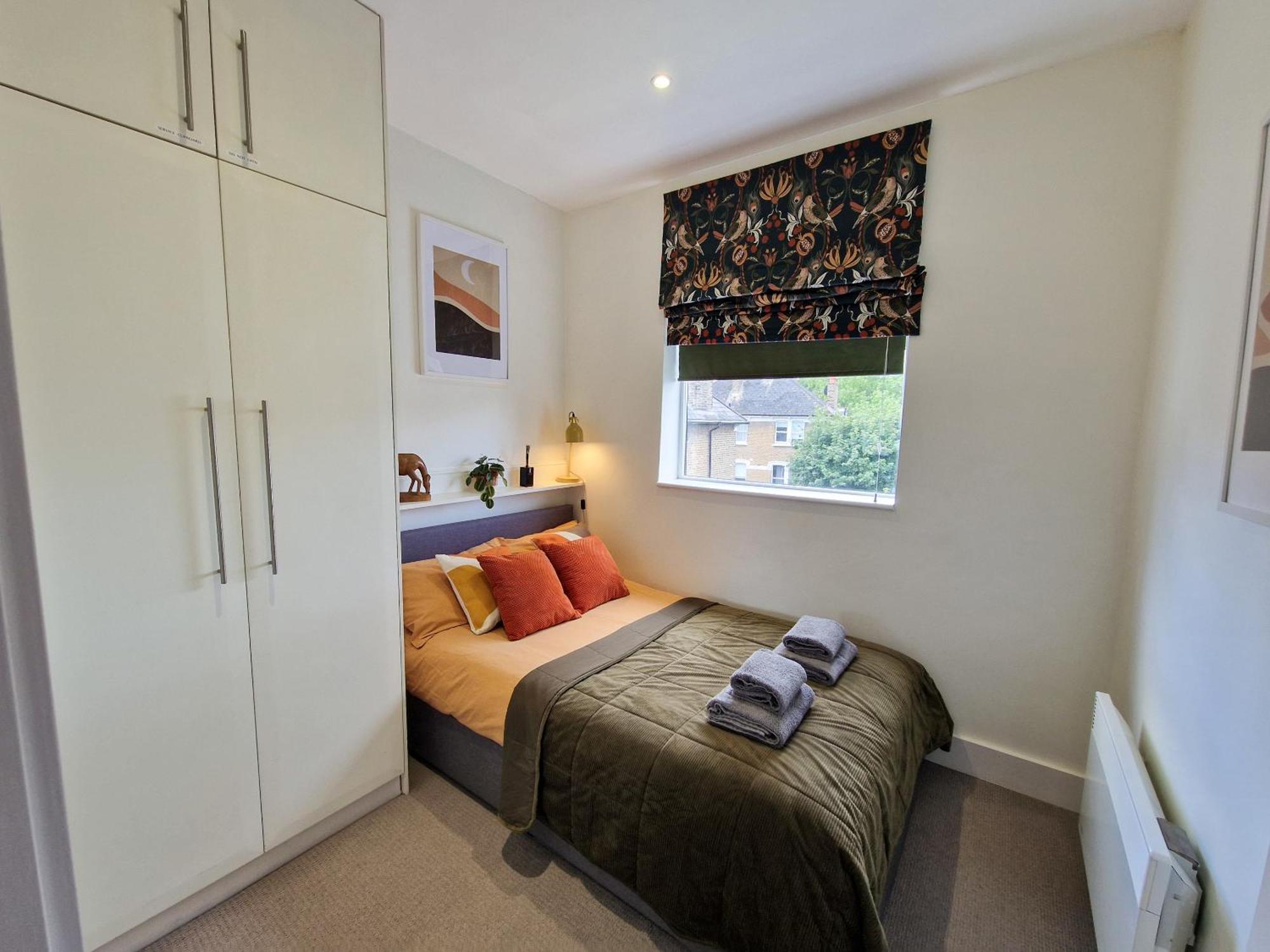 1-Bed Apartment, Close To Kensington Olympia With Free Wi-Fi & Netflix Лондон Экстерьер фото