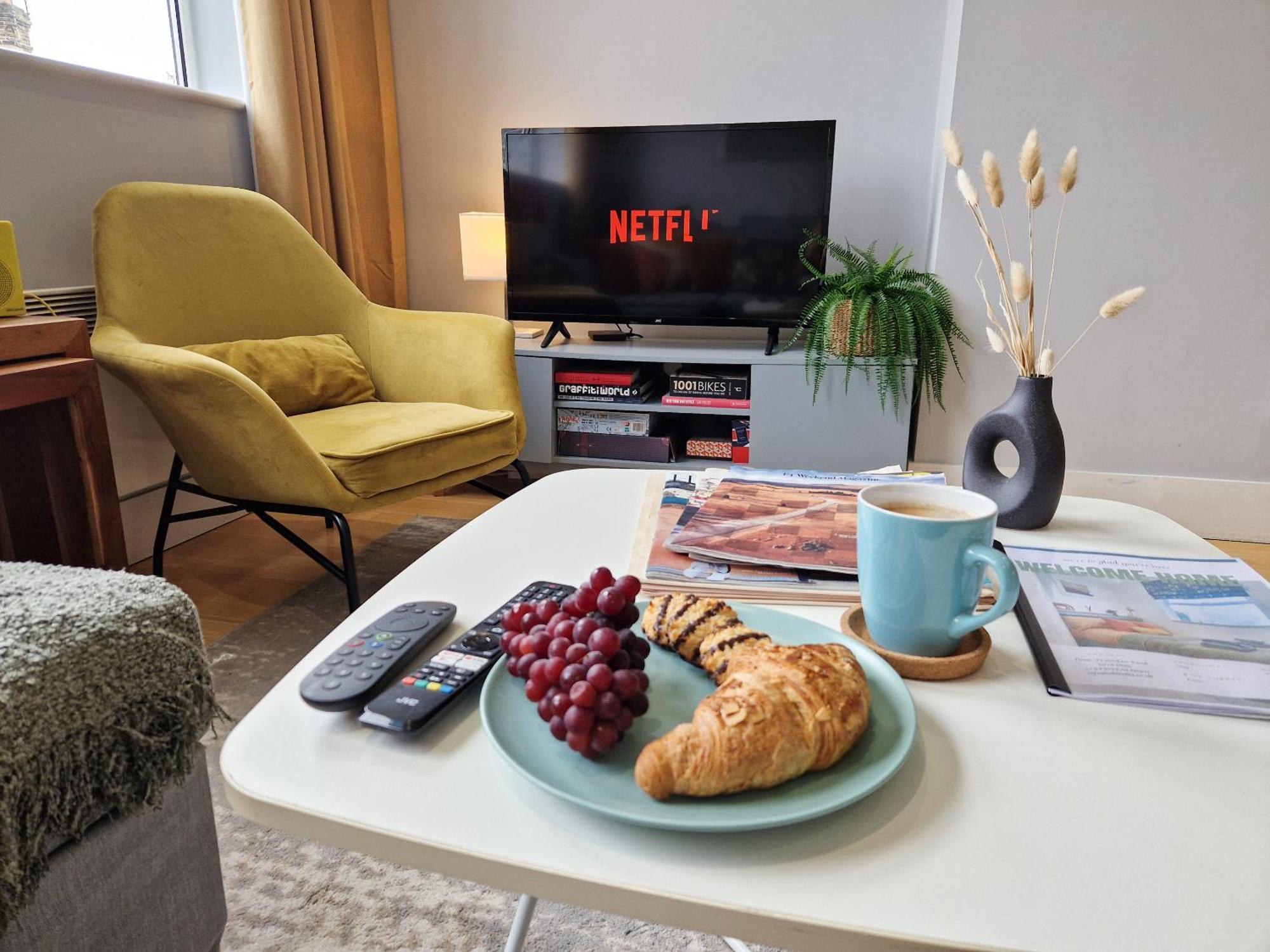 1-Bed Apartment, Close To Kensington Olympia With Free Wi-Fi & Netflix Лондон Экстерьер фото